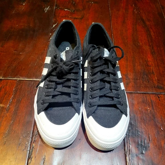 Adidas platform casual shoes - Picture 2 of 4